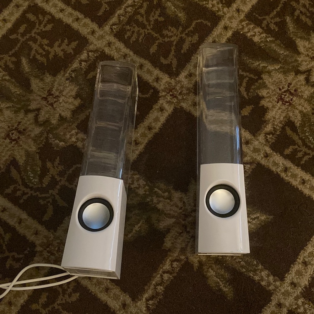 light up water speakers!
